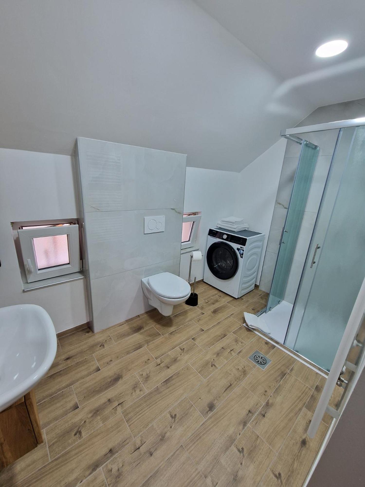 קראנז' Dezman Apartments & Rooms מראה חיצוני תמונה