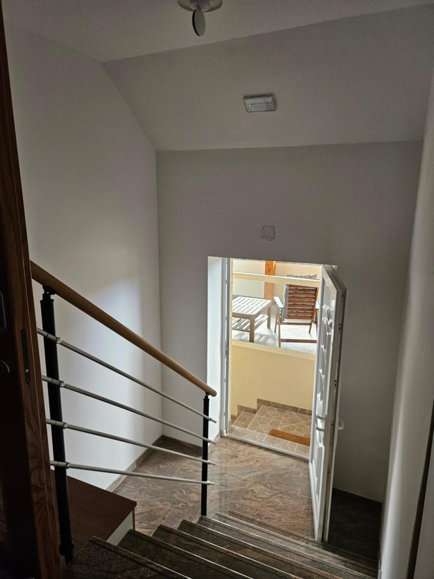 קראנז' Dezman Apartments & Rooms מראה חיצוני תמונה