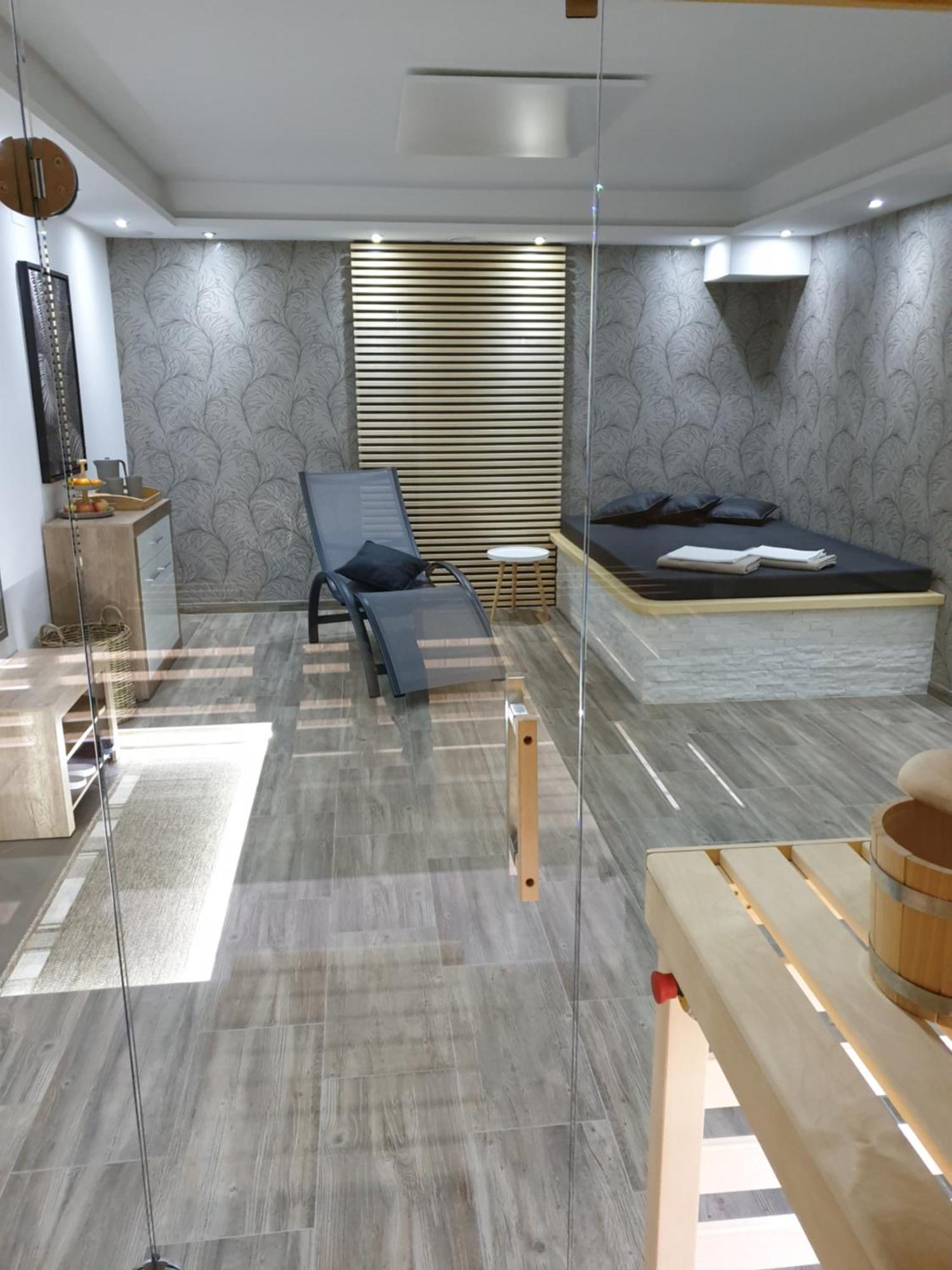 קראנז' Dezman Apartments & Rooms מראה חיצוני תמונה