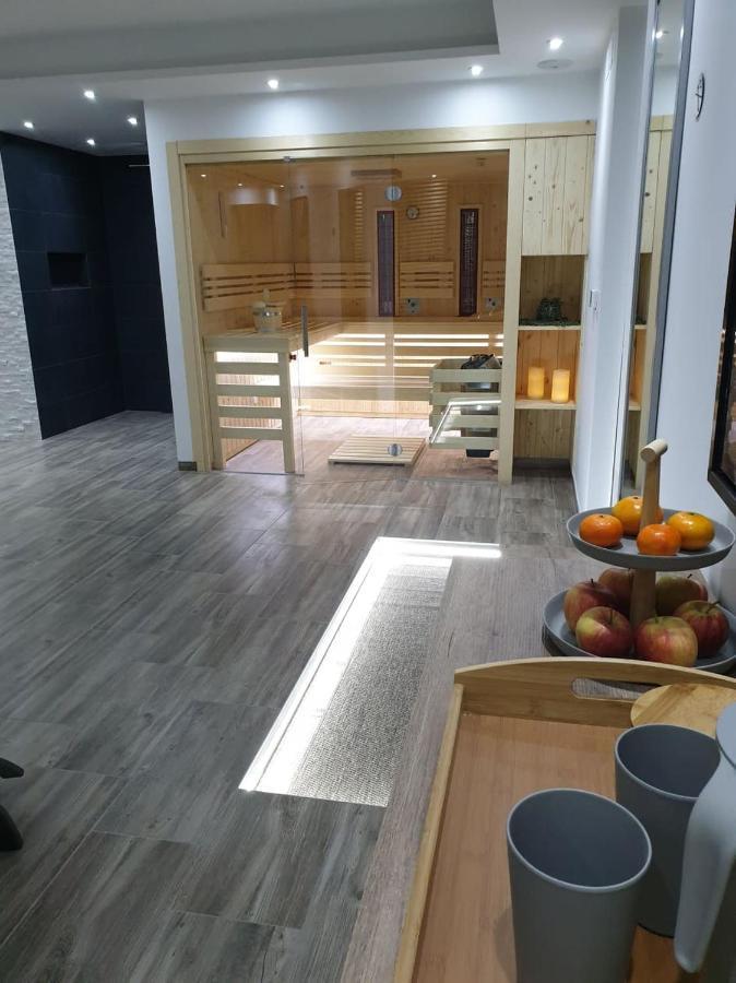קראנז' Dezman Apartments & Rooms מראה חיצוני תמונה
